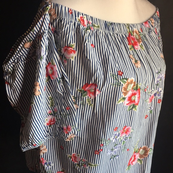 Cherish Off-Shoulder Floral Striped Top - Picture 6 of 16